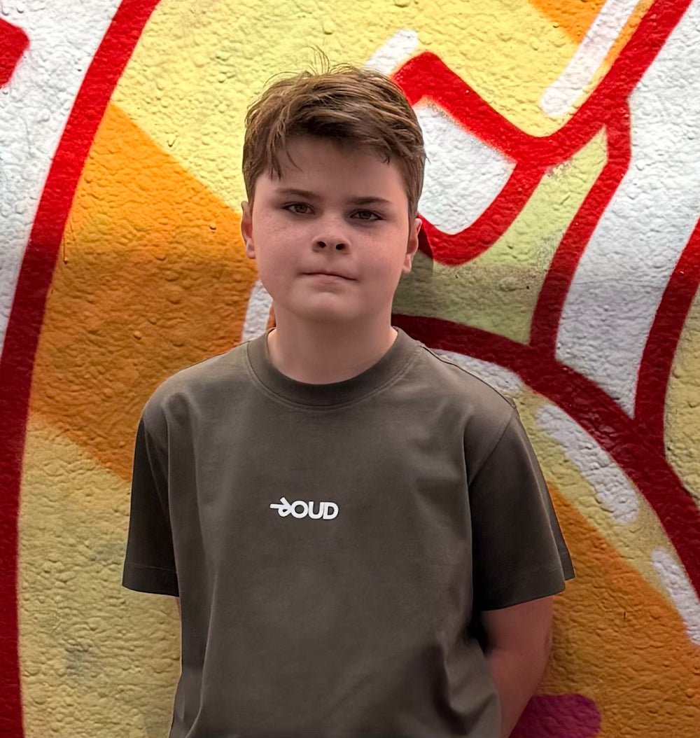 ROUD CLASSIC OLIVE TEE