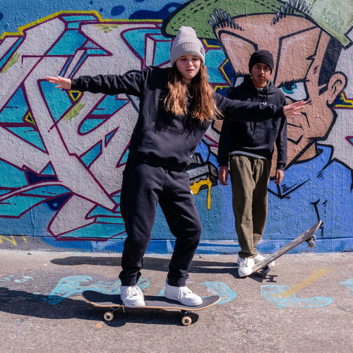 ROUD CLASSIC HOODIE - BLACK